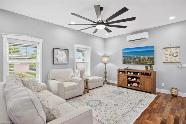 Fort Myers, FL 33905,3824 Helms CT