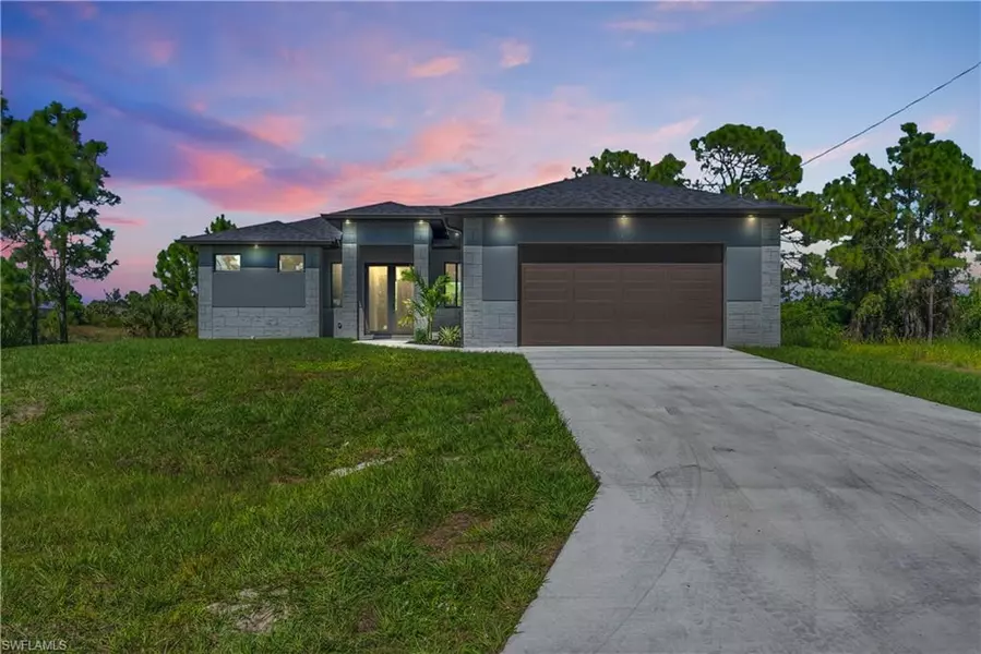 849 Bently ST E, Lehigh Acres, FL 33974