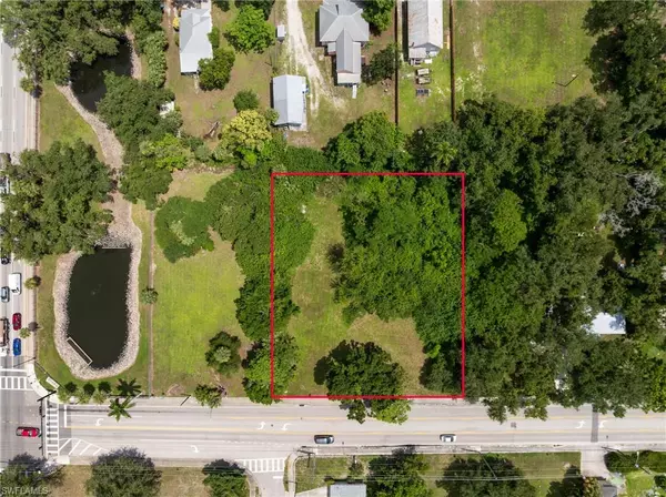 2542 and 2546 2nd ST, Fort Myers, FL 33901