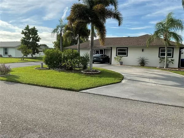 Cape Coral, FL 33904,320 SE 28th TER