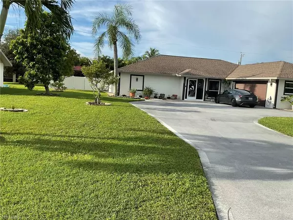 Cape Coral, FL 33904,320 SE 28th TER