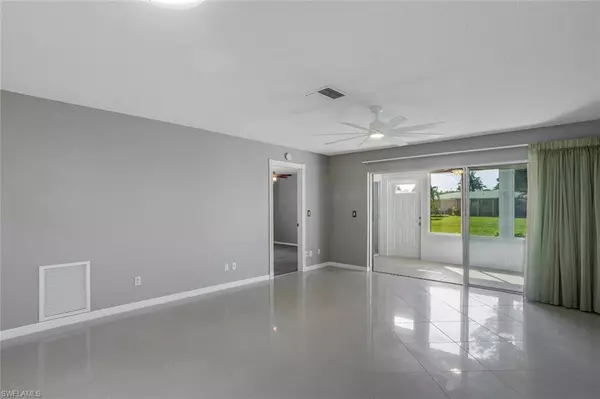 Fort Myers, FL 33907,2164 Leisure LN