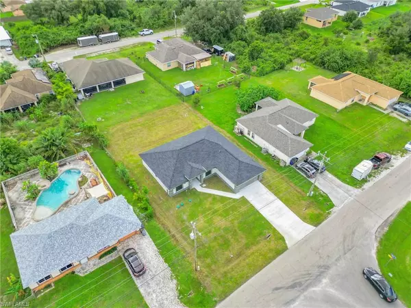 Lehigh Acres, FL 33976,2927 8th ST SW