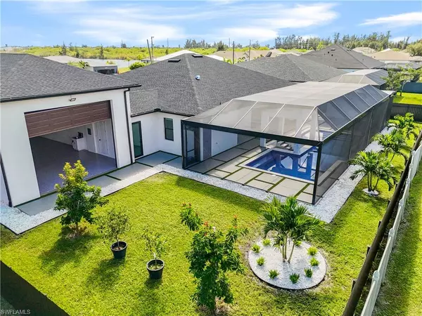 Cape Coral, FL 33991,446 SW 18th CT