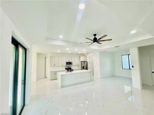 Cape Coral, FL 33993,2200 NW 4th TER