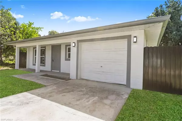Fort Myers, FL 33916,2810 Dunbar AVE