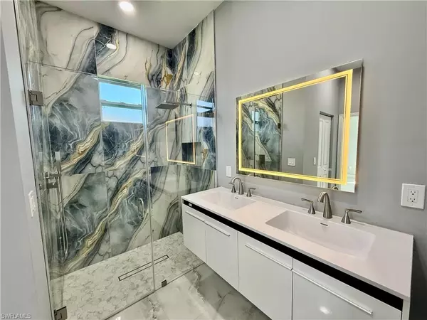 Lehigh Acres, FL 33971,2617 44th ST W