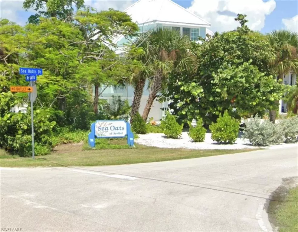 Sanibel, FL 33957,575 Sea Oats DR