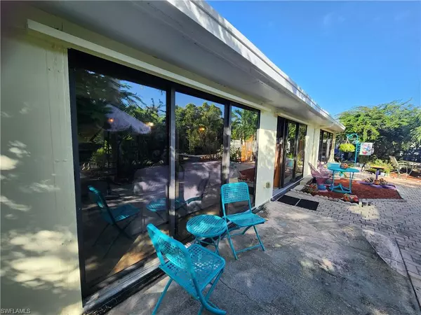 North Fort Myers, FL 33917,1370 Harbor View DR