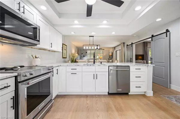 Fort Myers, FL 33907,104 Pinebrook DR