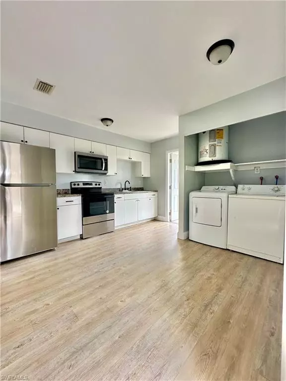 Fort Myers, FL 33907,5635 5th AVE
