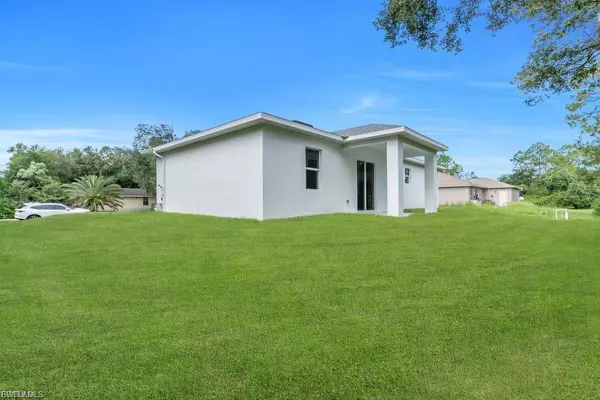 Lehigh Acres, FL 33972,2003 E 14th ST