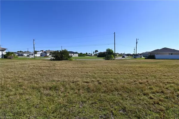 Cape Coral, FL 33991,434 SW 30th AVE