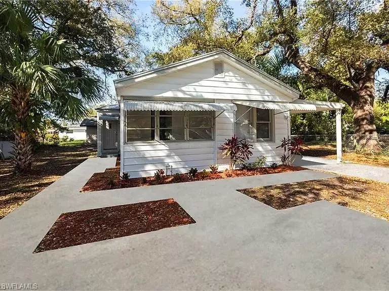 Fort Myers, FL 33901,2217 Dora ST