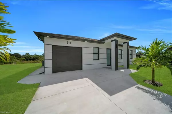 713 Roma AVE S, Lehigh Acres, FL 33974
