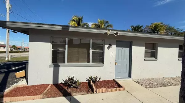 15 SE 24th AVE #F, Cape Coral, FL 33990