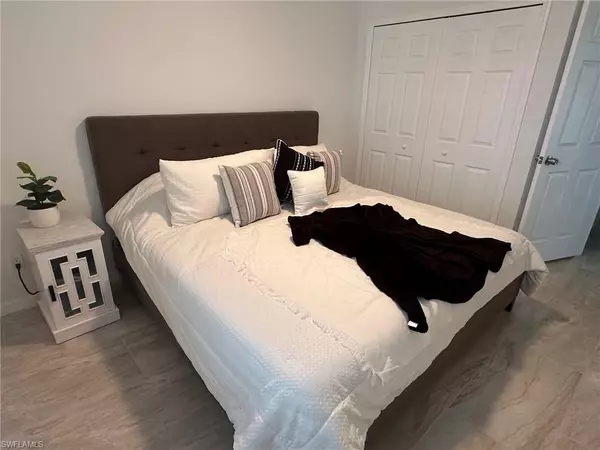 Fort Myers, FL 33908,16821 Sanibel Sunset CT #203