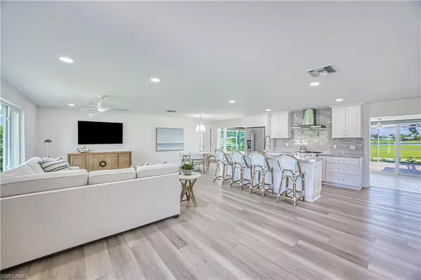 Sanibel, FL 33957,1073 Sand Castle RD