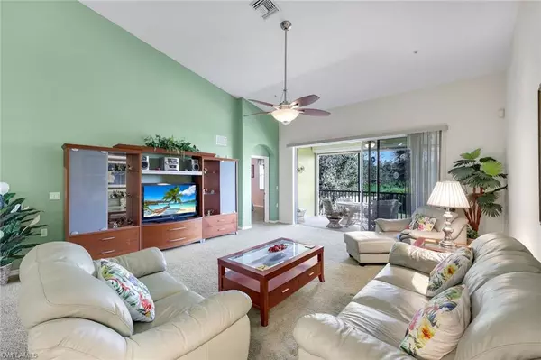 Fort Myers, FL 33919,14712 Calusa Palms DR #202