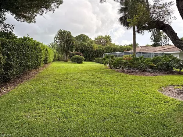 Naples, FL 34102,690 Murex DR