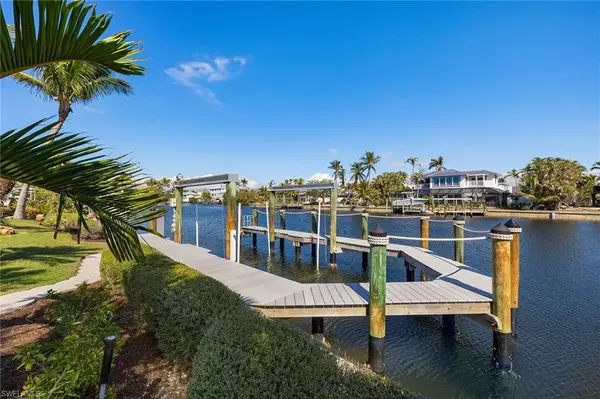 Sanibel, FL 33957,1674 Sabal Palm DR