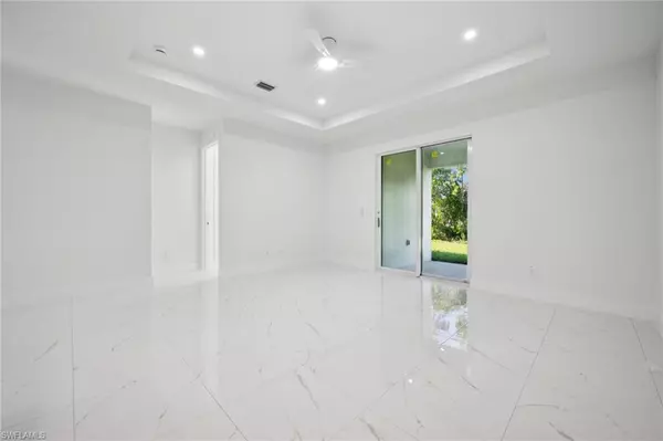 Lehigh Acres, FL 33973,2403 Quentin AVE S