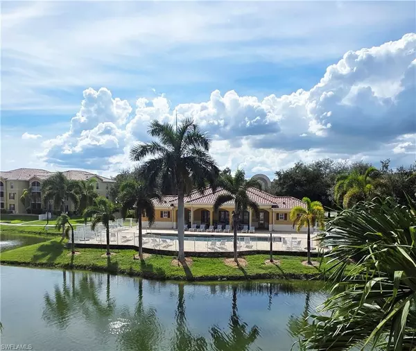 Fort Myers, FL 33901,4121 Residence DR #323