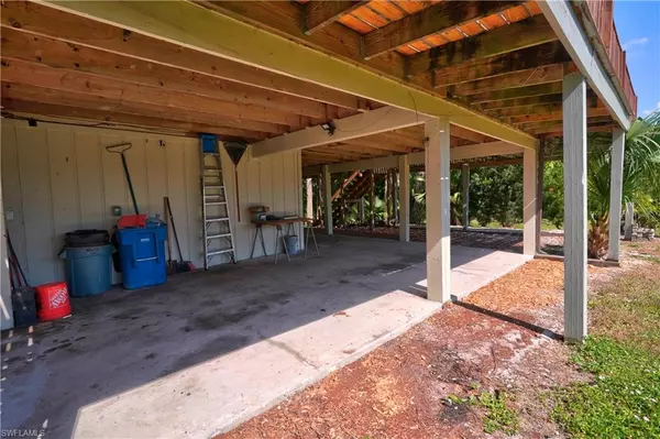 Fort Myers, FL 33967,8521 Cypress DR S
