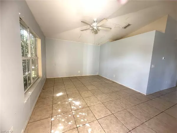 Lehigh Acres, FL 33976,4118 33rd ST SW