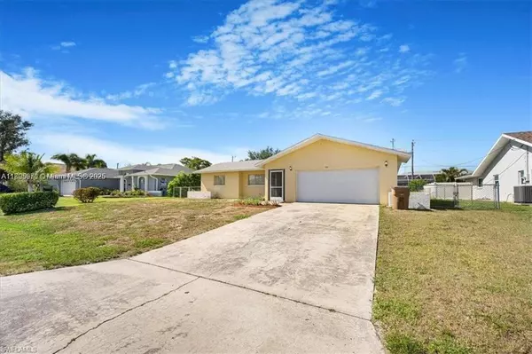 Cape Coral, FL 33990,915 SE 20th ST