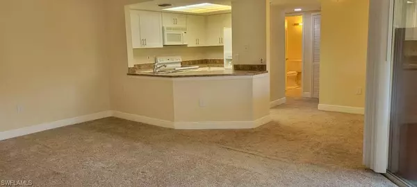 Estero, FL 33928,3110 Seasons WAY #204