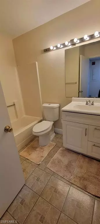 Estero, FL 33928,3110 Seasons WAY #204