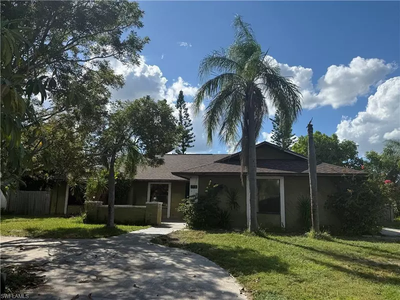 1318 SW 2nd AVE, Cape Coral, FL 33991