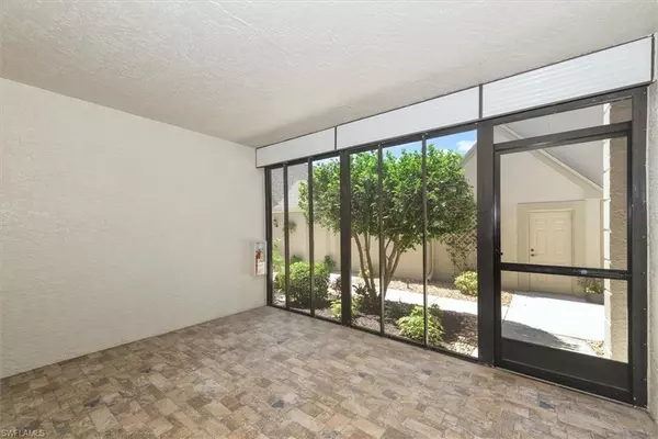 Fort Myers, FL 33908,12541 Kelly Sands WAY #15