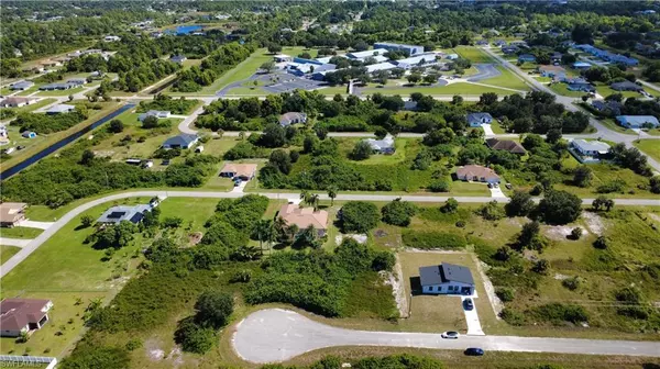 Lehigh Acres, FL 33974,515 Croydon AVE S