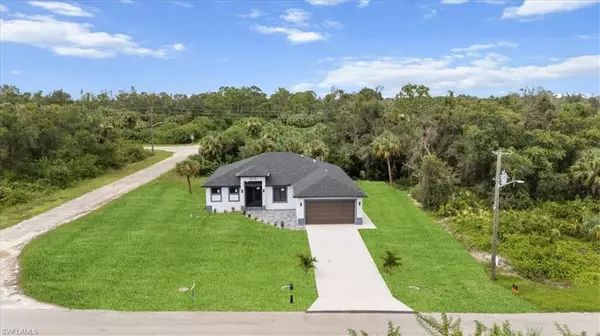654 Wentworth DR, Lehigh Acres, FL 33972