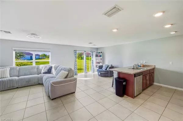 Lehigh Acres, FL 33936,10501 Crossback LN