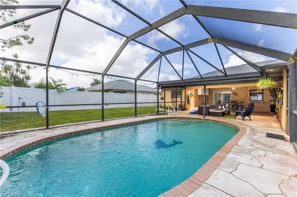 2103 SE 8th AVE, Cape Coral, FL 33990