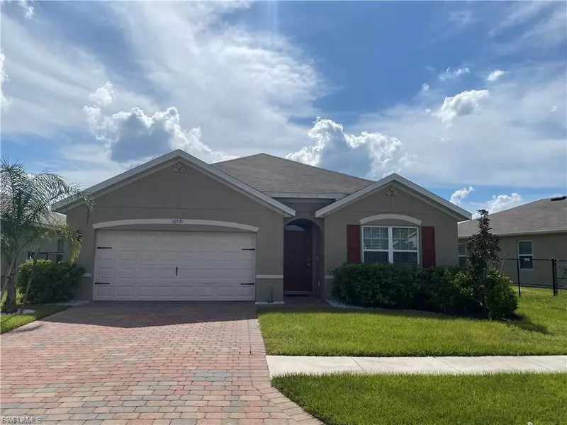 10531 Canal Brook LN, Lehigh Acres, FL 33936