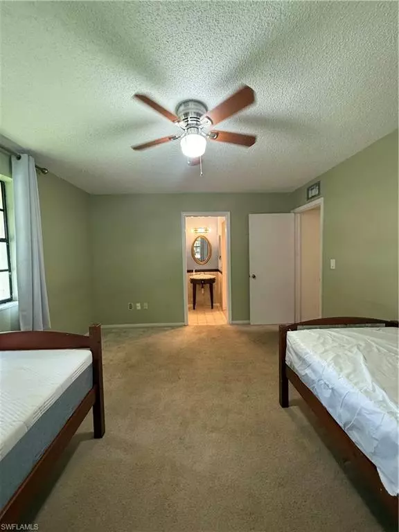 Miami, FL 33143,7925 SW 86th