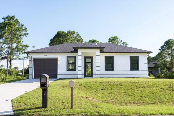 832 Carpenter ST E, Lehigh Acres, FL 33974