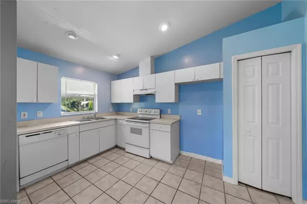 Fort Myers, FL 33913,1241/1243 Bacon AVE