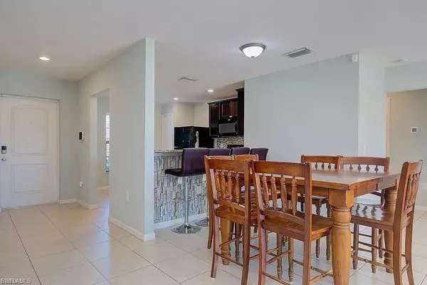 Fort Myers, FL 33913,819 La Salle AVE