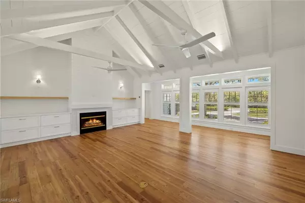 Sanibel, FL 33957,1517 Sand Castle RD