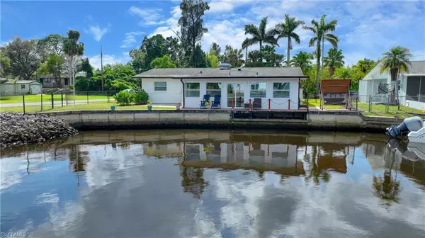North Fort Myers, FL 33903,8141 Cleaves RD