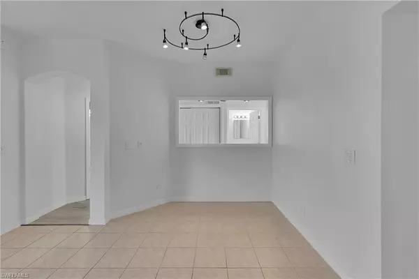 Fort Myers, FL 33916,4239 Liron AVE #104