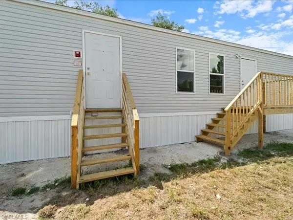 Moore Haven, FL 33471,1038 Canopy LN