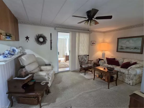 North Fort Myers, FL 33917,595 Daisy DR