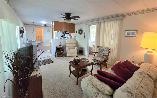 North Fort Myers, FL 33917,595 Daisy DR