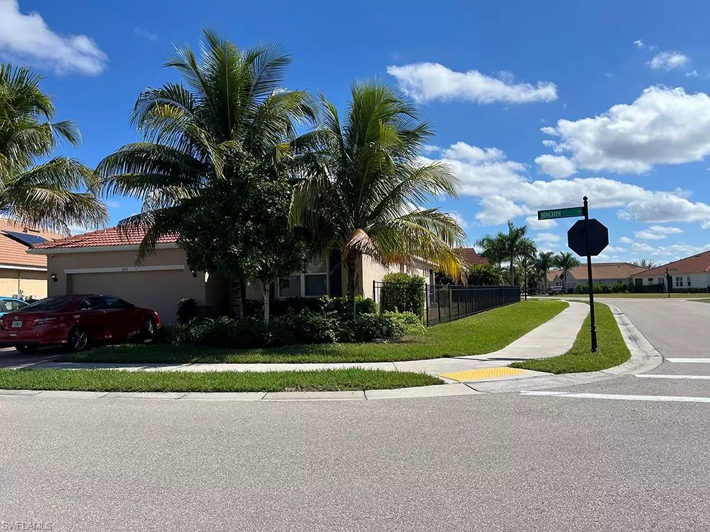 Fort Myers, FL 33916,3193 Birchin LN